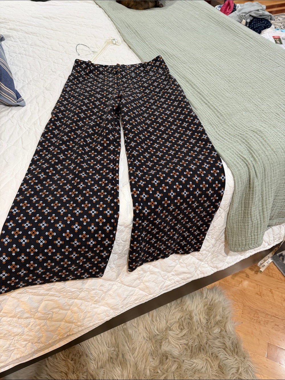 Anthropologie Black Wide-Leg Floral Print Pants Collette 28
